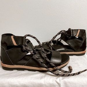 Sorel Women's Torpeda Lace Ii Flat Sandal black